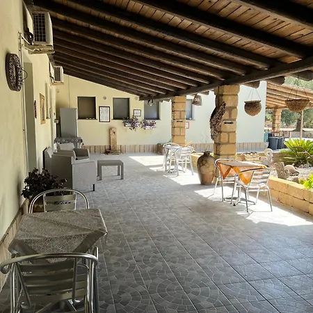 Su Tasuru Alojamento de Turismo Rural Riola Sardo